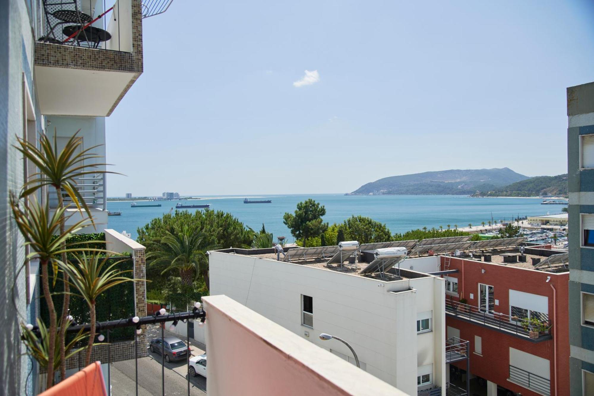 Sunset Bay View, Renovated Apt, By Timecooler Сетубал Екстер'єр фото
