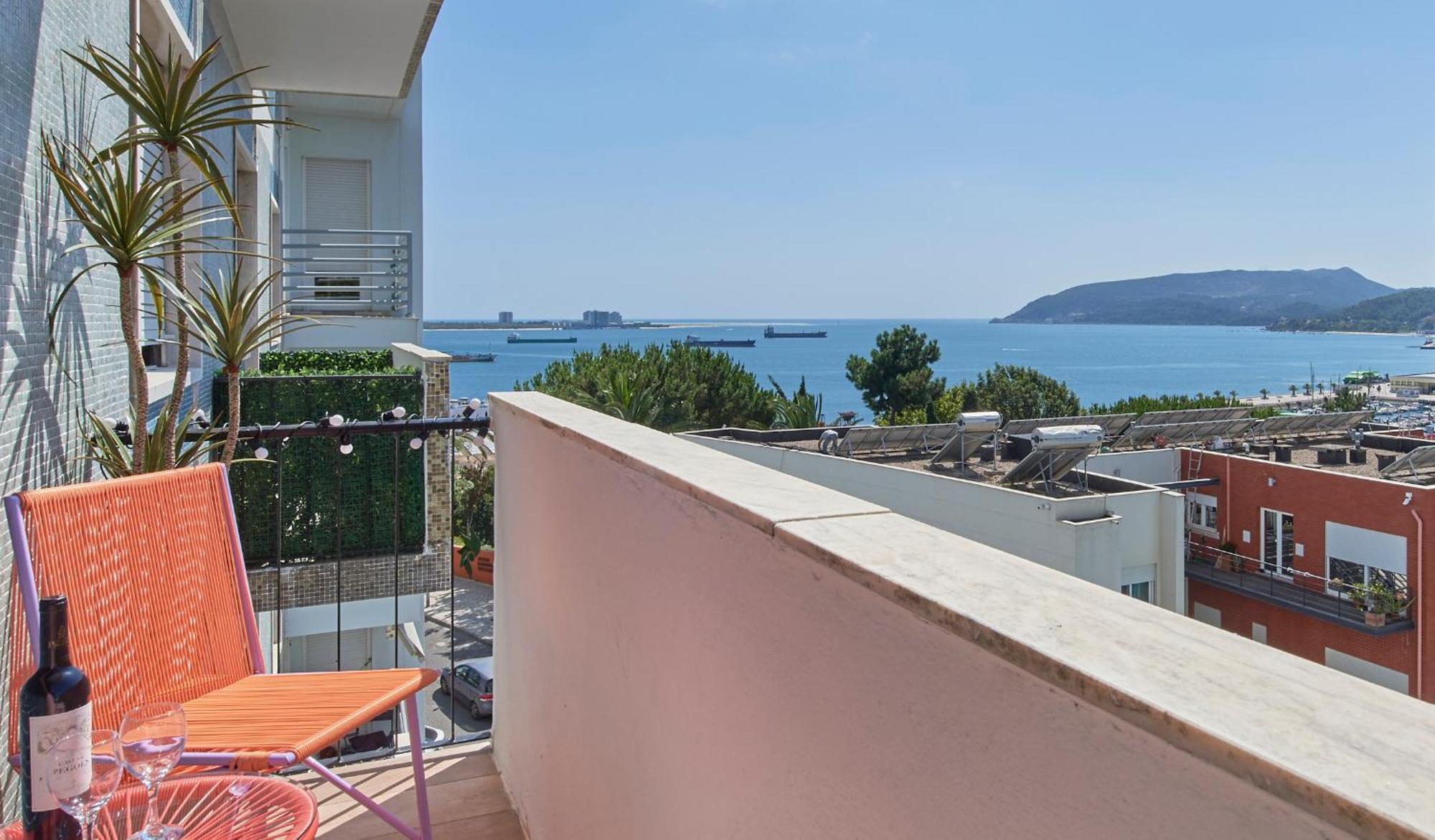 Sunset Bay View, Renovated Apt, By Timecooler Сетубал Екстер'єр фото